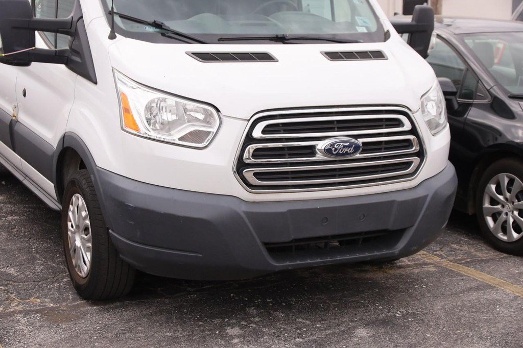 Used 2016 Ford Transit 250 130 Low Roof w/ Exterior Upgrade Package RWD image 2
