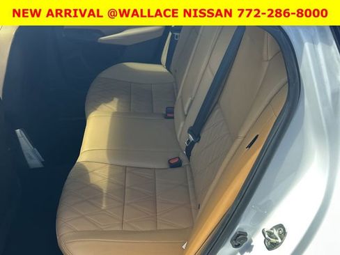 Used 2023 Nissan Sentra SV w/ SV Premium Package image 13