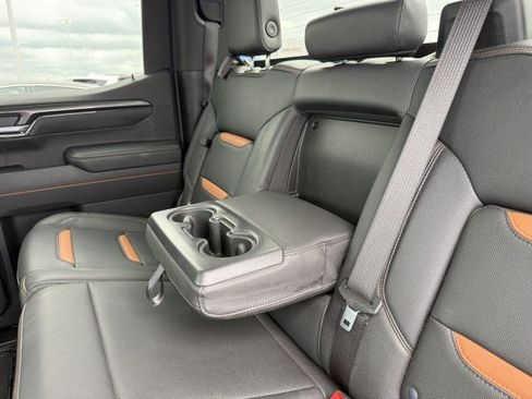 Used 2025 GMC Sierra 1500 AT4 AWD/4WD image 31