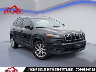Used 2016 Jeep Cherokee Latitude video 1