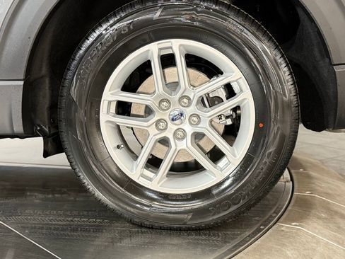 New 2026 Ford Explorer Active AWD/4WD image 27