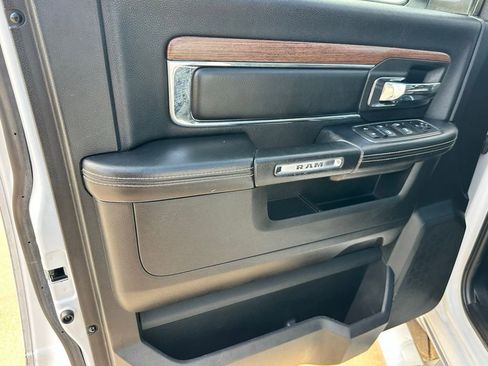 Used 2013 RAM 1500 Laramie w/ Convenience Group image 20