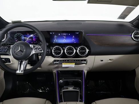 New 2026 Mercedes-Benz GLA 250 GLA 250 image 4