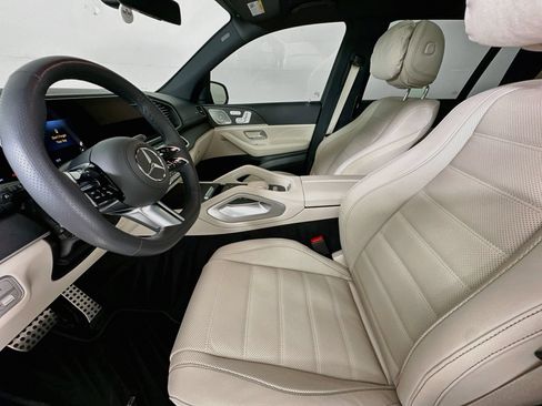 Used 2026 Mercedes-Benz GLS 580 4MATIC image 23