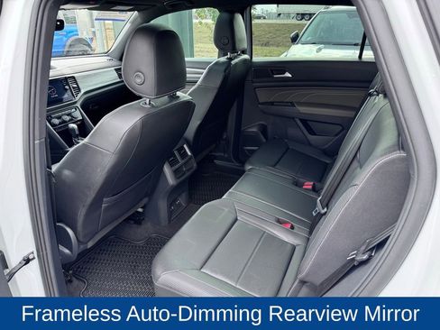 Used 2023 Volkswagen Atlas Cross Sport SE w/ Panoramic Sunroof Package image 11