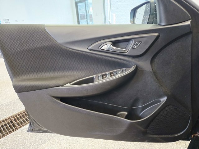 Certified 2025 Chevrolet Malibu LT FWD image 29