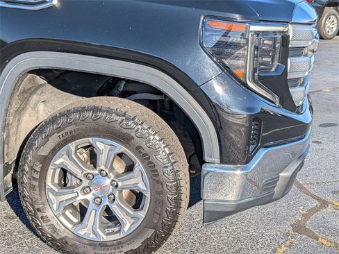 Used 2022 GMC Sierra 1500 SLE image 10