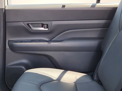 Certified 2025 Toyota Grand Highlander AWD image 15