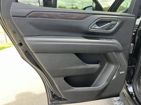 Used 2021 Chevrolet Tahoe Z71 w/ Rear Media and Nav Package image 30