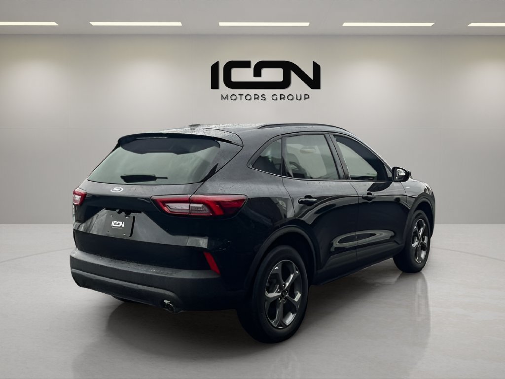 Used 2025 Ford Escape ST-Line Select AWD/4WD image 5