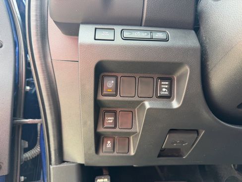 Used 2022 Nissan Frontier Pro-X RWD image 32