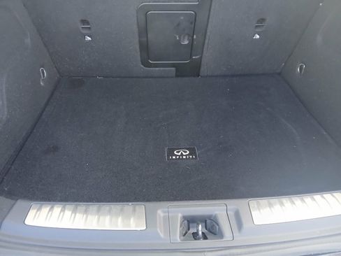 Used 2018 INFINITI QX30 Sport w/ Cargo Package FWD image 17