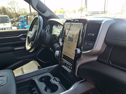 Used 2023 RAM 1500 Laramie image 12