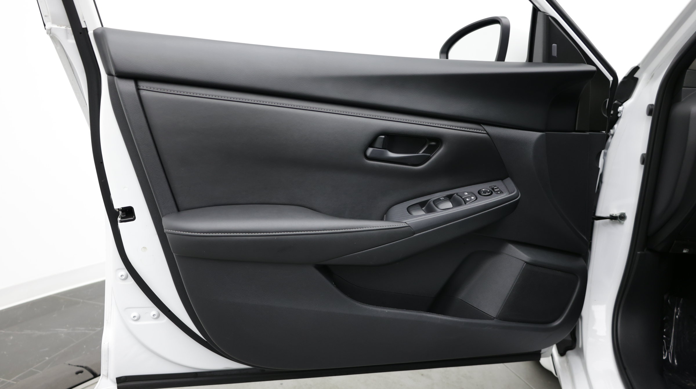 Used 2024 Nissan Sentra S FWD image 11