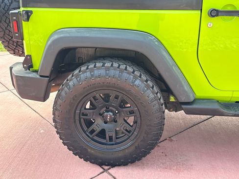Used 2013 Jeep Wrangler Sport w/ Connectivity Group AWD/4WD image 28
