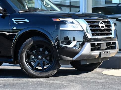 Used 2022 Nissan Armada SL w/ Captain's Chairs Package AWD/4WD image 13