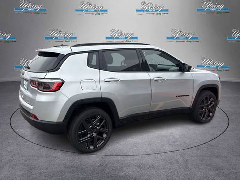 New 2026 Jeep Compass Latitude image 3