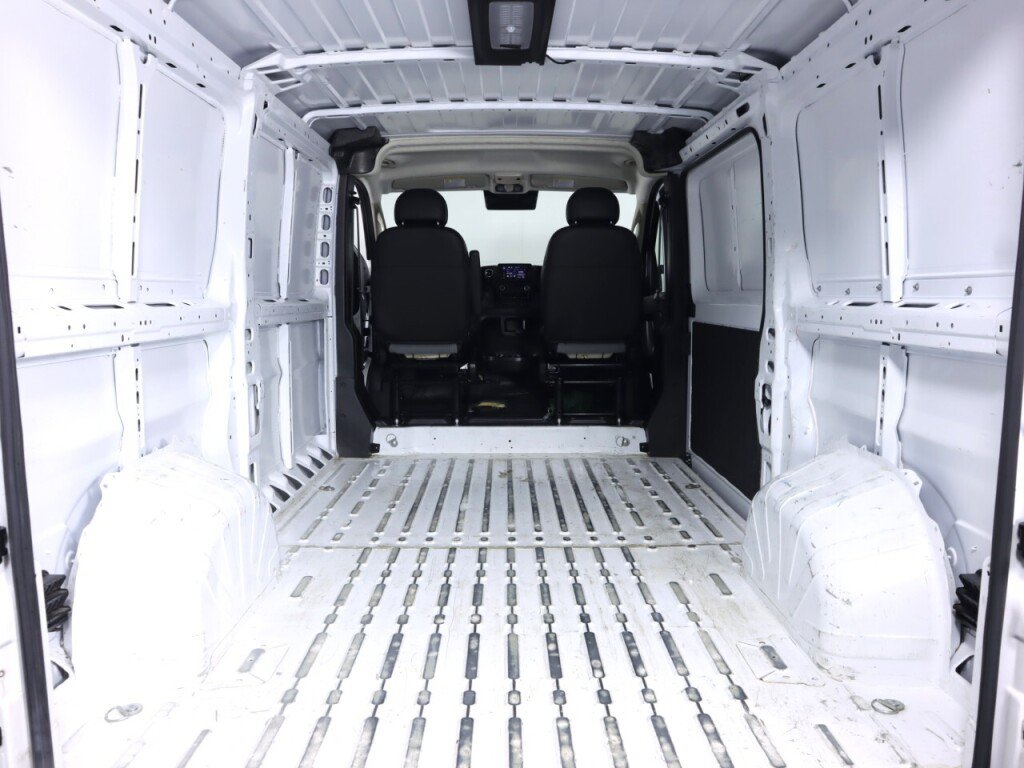 Used 2025 RAM ProMaster 2500 w/ Convenience Group FWD image 29
