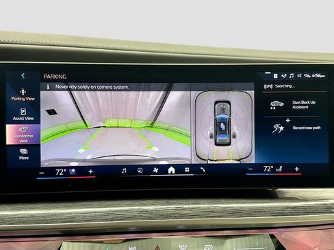 Used 2025 BMW i7 eDrive50 w/ M Sport Package RWD image 15