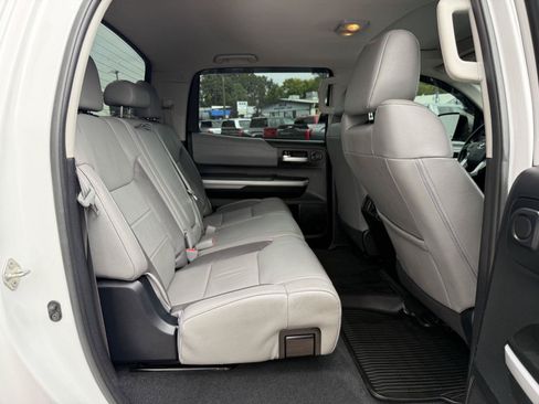 Used 2018 Toyota Tundra Limited w/ Limited Premium Package AWD/4WD image 12