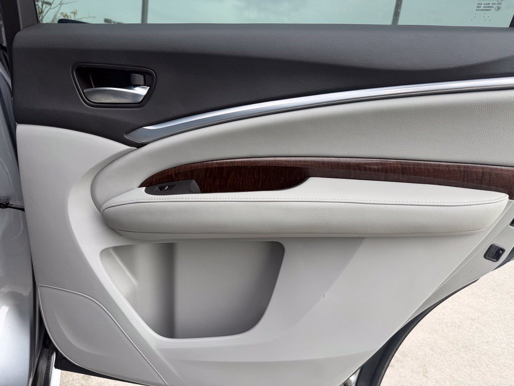 Used 2020 Acura MDX SH-AWD image 26