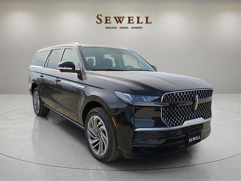 New 2025 Lincoln Navigator L Reserve image 6