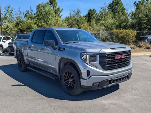 Used 2025 GMC Sierra 1500 Elevation image 3