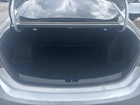 Used 2022 Chevrolet Malibu LT FWD image 27
