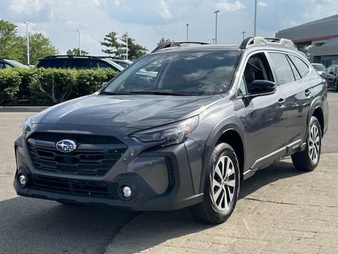 Certified 2025 Subaru Outback Premium AWD/4WD image 3