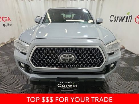Used 2019 Toyota Tacoma TRD Off-Road image 2