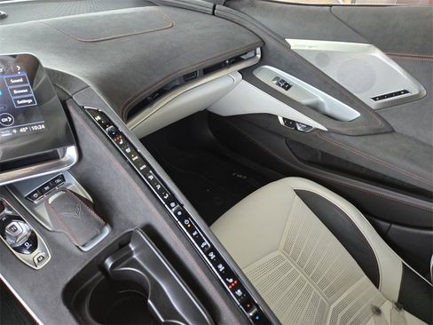 Used 2023 Chevrolet Corvette Stingray image 29