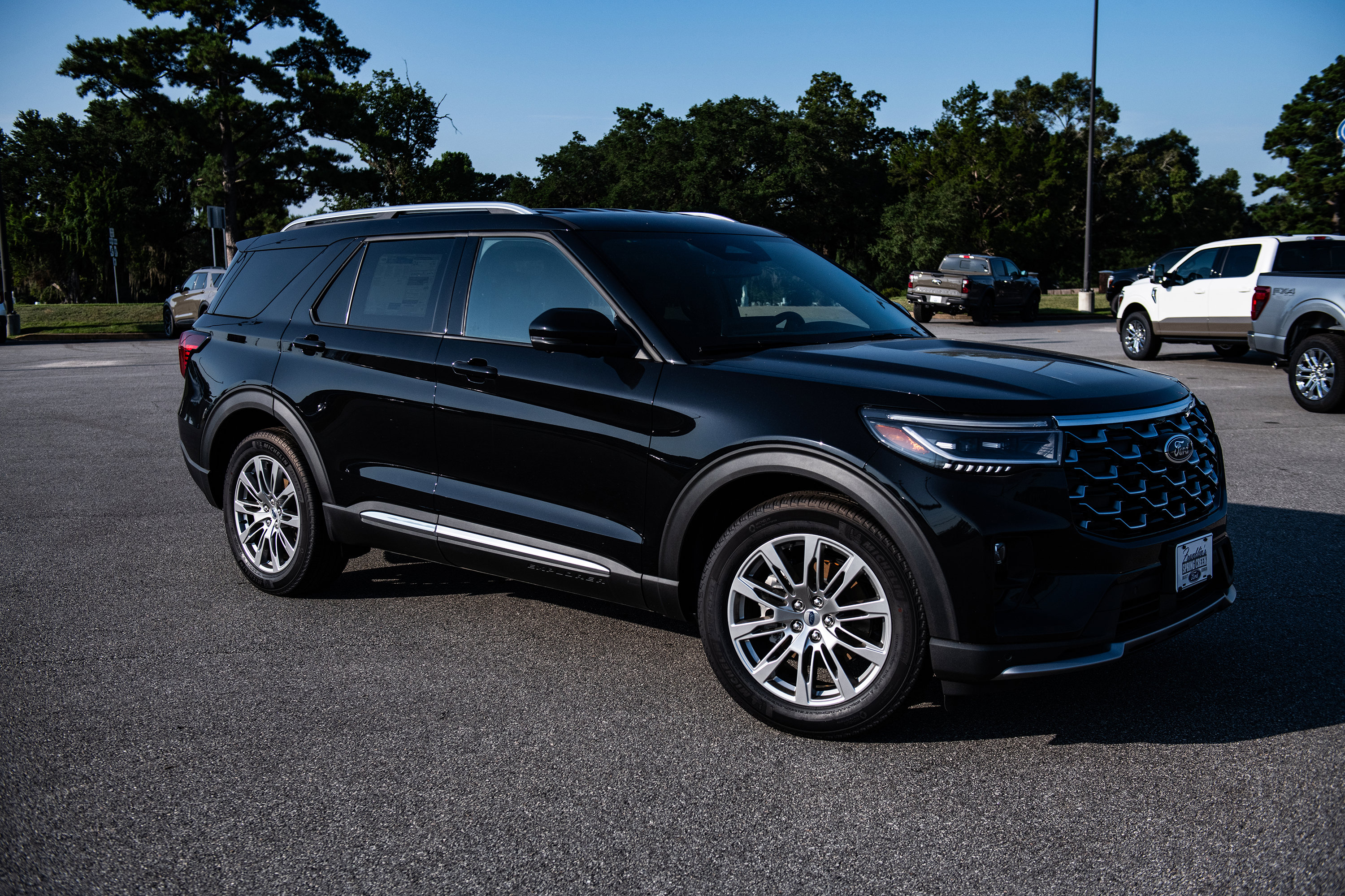 New 2026 Ford Explorer Platinum RWD image 7