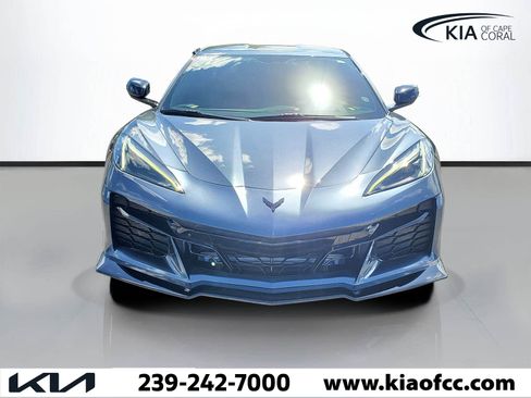 Used 2020 Chevrolet Corvette Stingray Preferred Cpe w/ 2LT Preferred Equipment Group RWD image 2