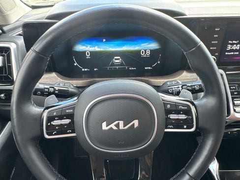 Used 2023 Kia Sorento SX Prestige AWD/4WD image 17