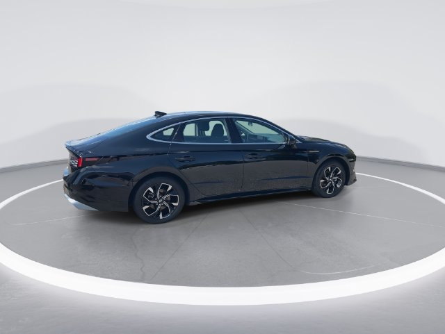 Certified 2025 Hyundai Sonata SEL FWD image 8