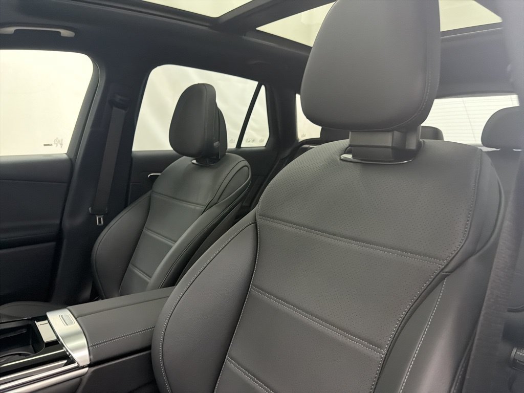 Used 2026 Mercedes-Benz GLC 300 4MATIC image 13