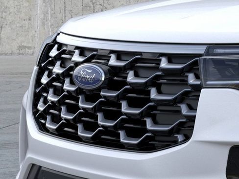 New 2026 Ford Explorer Platinum w/ LUX Leather Package AWD/4WD image 17