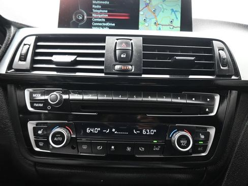 Used 2016 BMW 435i xDrive Convertible AWD/4WD image 19