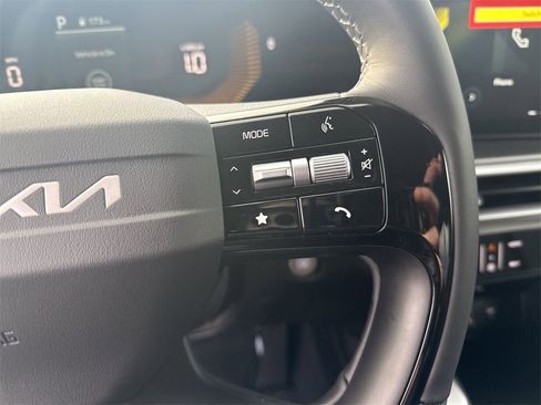 New 2026 Kia Sorento LX image 17