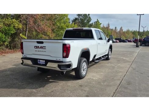 New 2026 GMC Sierra 2500 SLE w/ SLE Value Package; image 8