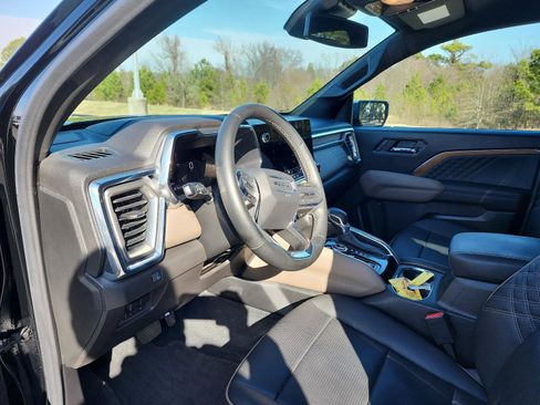 Certified 2023 GMC Canyon Denali image 12