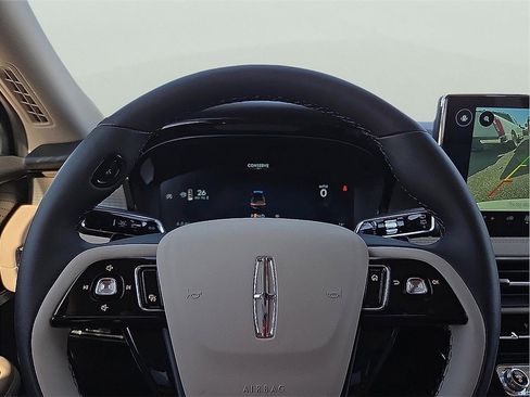 New 2026 Lincoln Corsair Premiere image 19