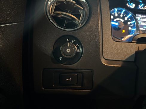 Used 2014 Ford F150 XLT w/ Equipment Group 302A Luxury image 19