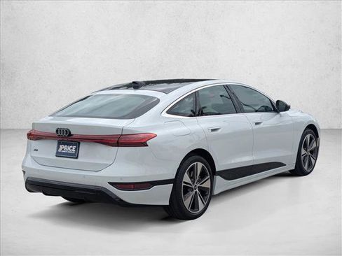 Used 2025 Audi A6 e-tron Premium Plus image 5