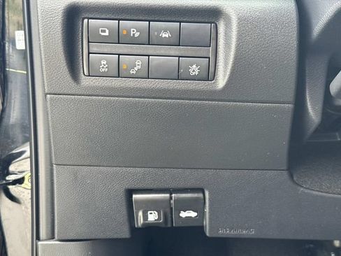 Used 2023 Nissan Kicks S FWD image 20