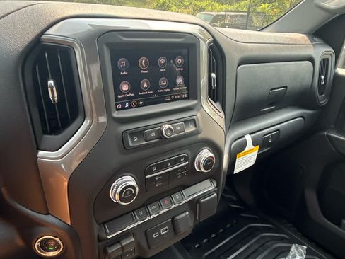 New 2026 GMC Sierra 2500 Pro w/ Convenience Package AWD/4WD image 40