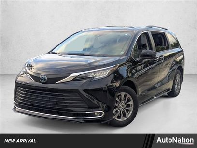 Used 2023 Toyota Sienna XLE