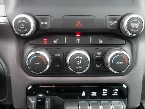 Used 2021 RAM 1500 Big Horn image 23