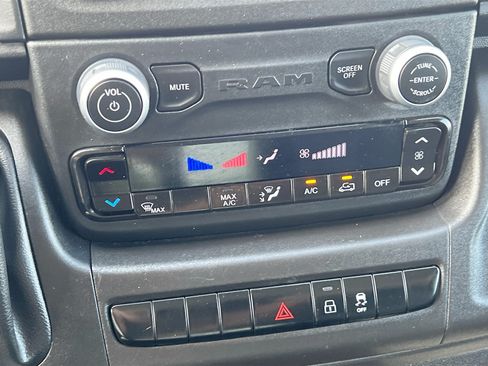 Used 2023 RAM ProMaster 2500 FWD image 26