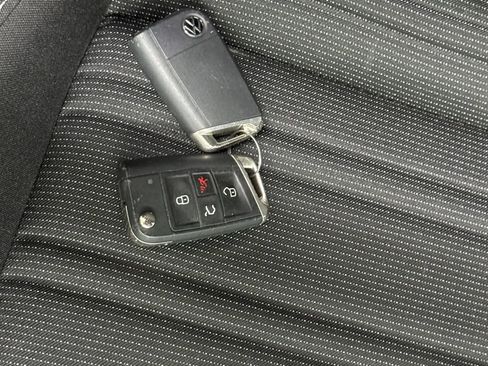 Used 2023 Volkswagen Tiguan S image 45